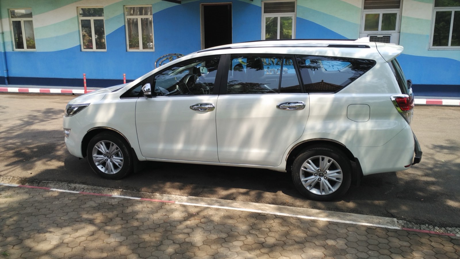 Toyota Innova Crysta